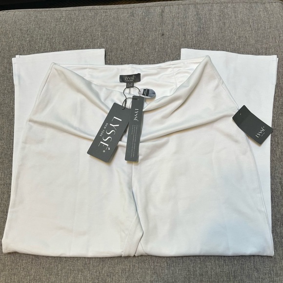 Lyssé Women's Kick Flare Cropped Leggings, White, XL (16-18) - Picture 8 of 9